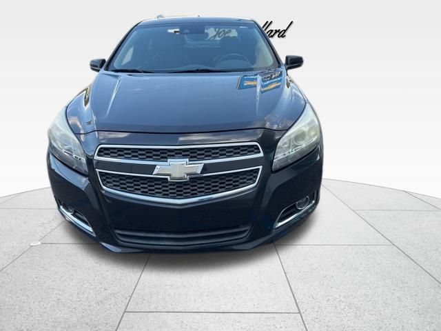 2013 Chevrolet Malibu 2LT photo 2