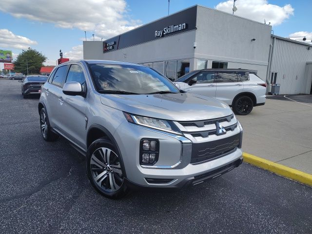 2025 Mitsubishi Outlander Sport ES's photo