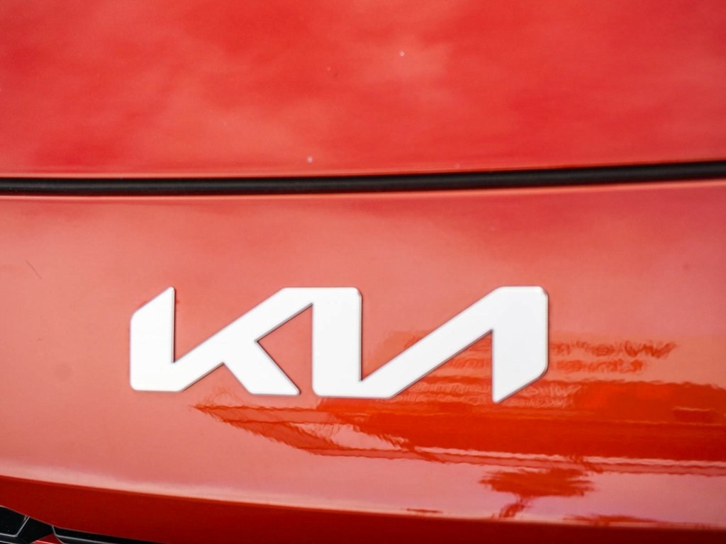 2023 Kia Forte GT-Line photo 3