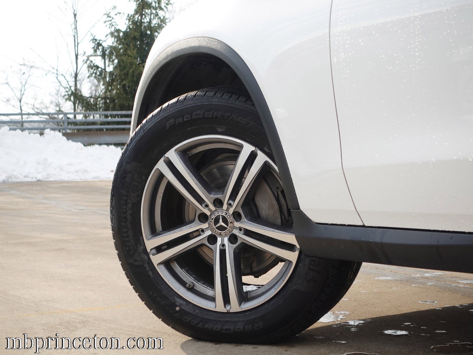 2021 Mercedes Benz GLC 300 photo 21
