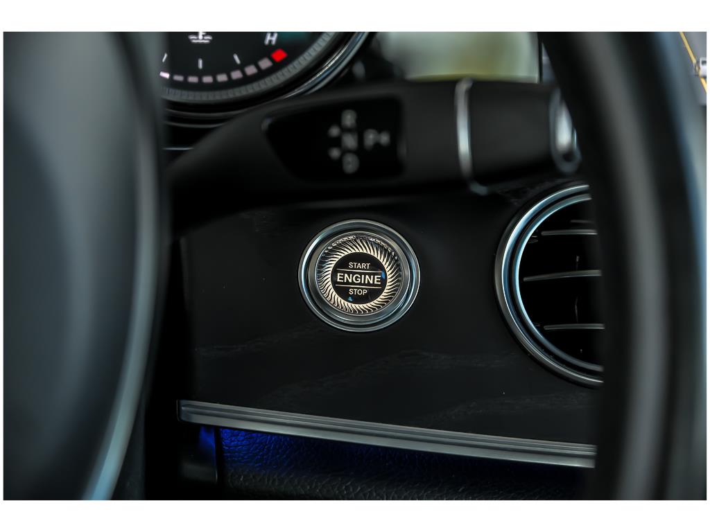 2017 Mercedes Benz E 300 4MATIC photo 19