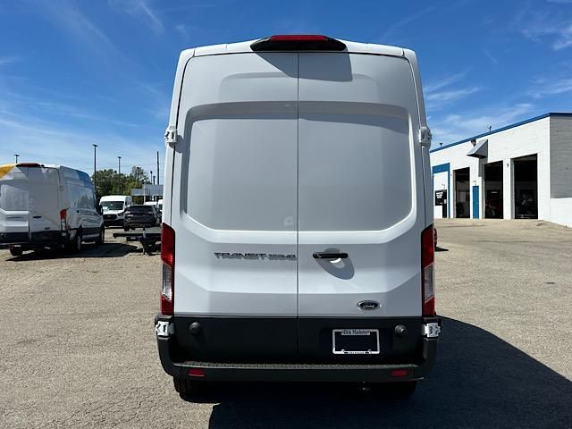 2024 Ford Transit photo 9