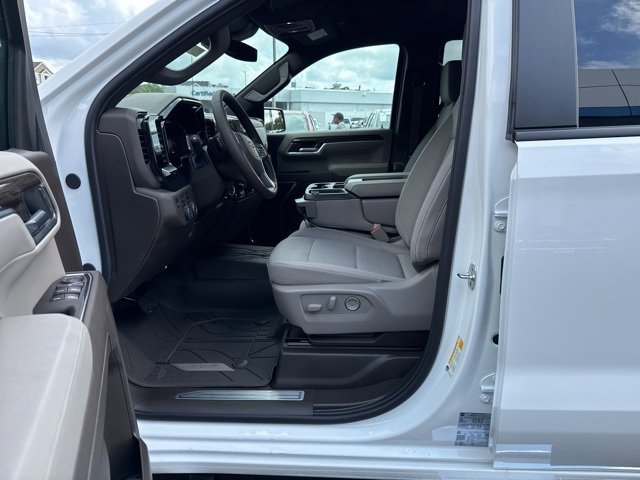 2026 Chevrolet Silverado 1500 LT photo 8
