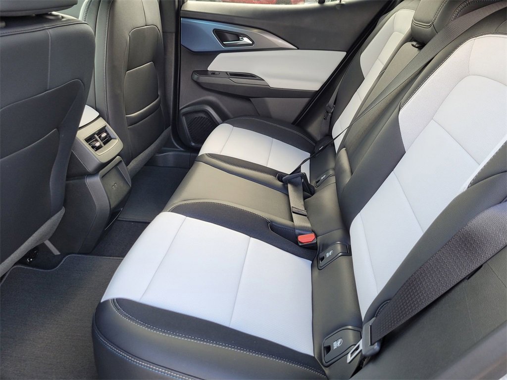 2026 Chevrolet Equinox EV 1LT photo 8