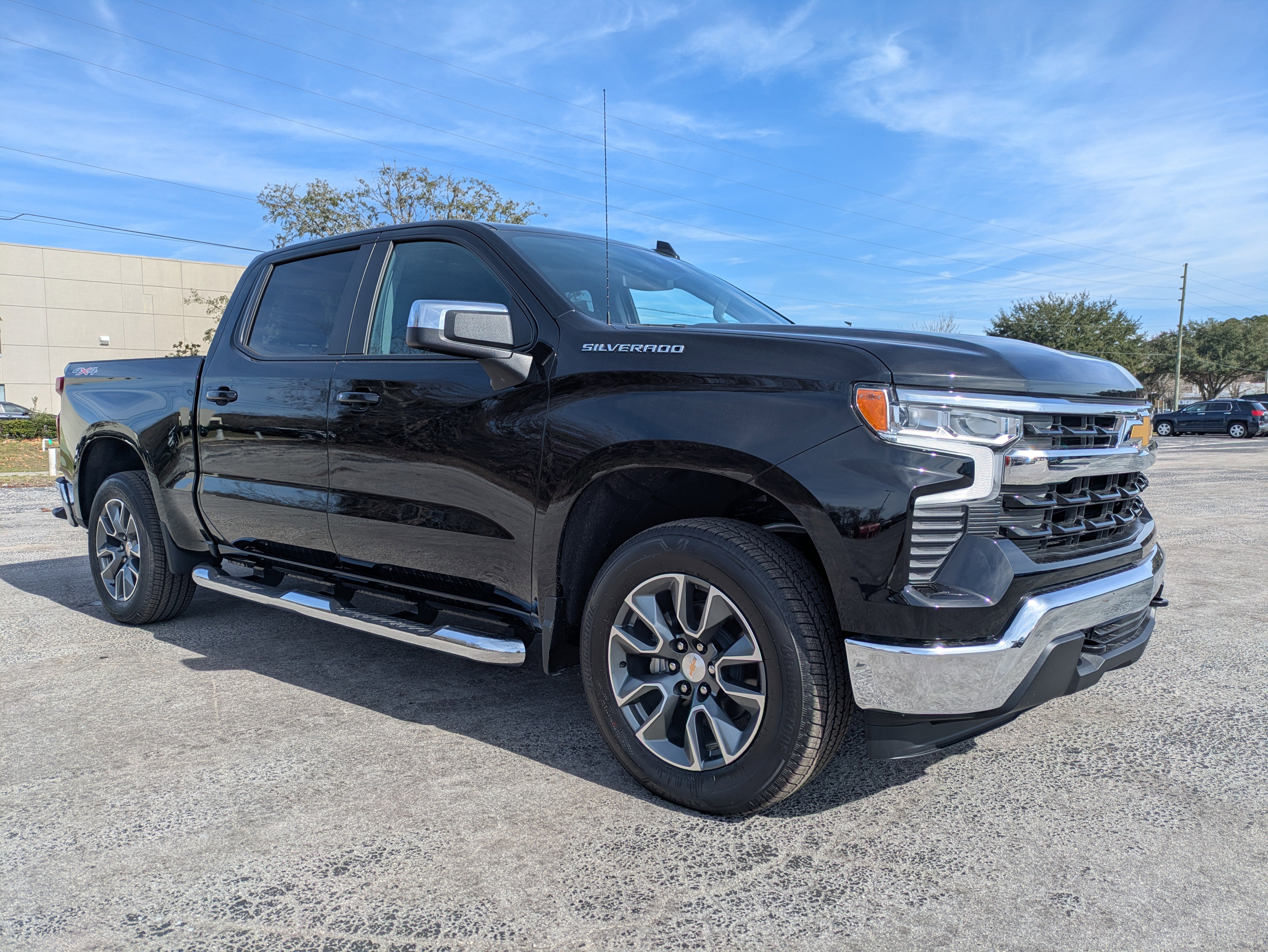 2026 Chevrolet Silverado LT's photo