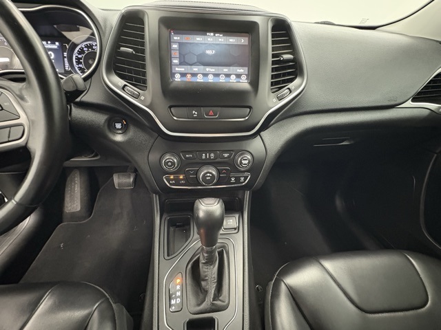 2019 Jeep Cherokee Latitude photo 19