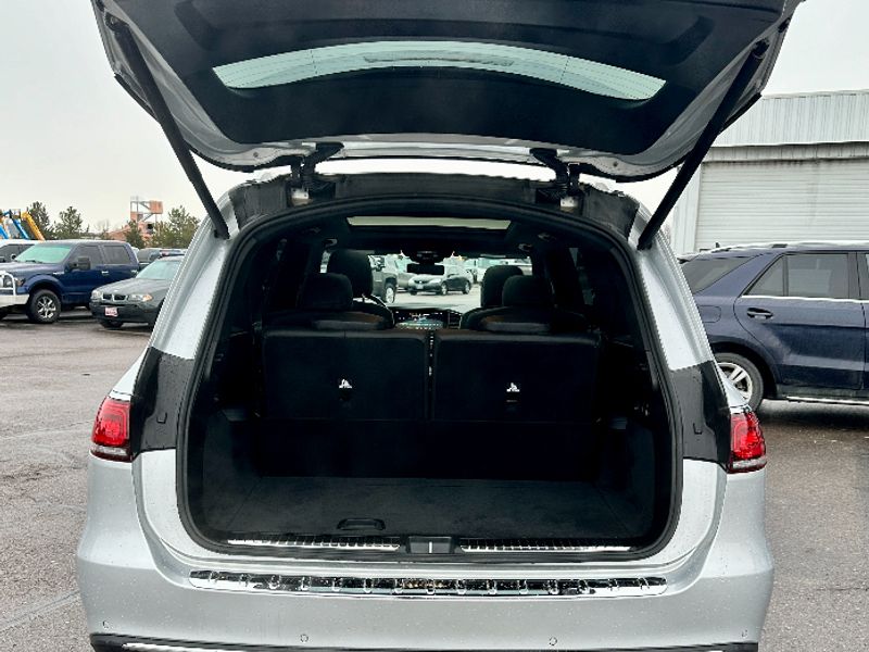 2020 Mercedes Benz GLS 450 4MATIC photo 3