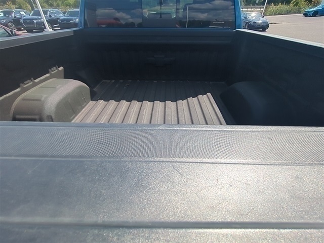 2022 Chevrolet Silverado 1500 LT photo 4