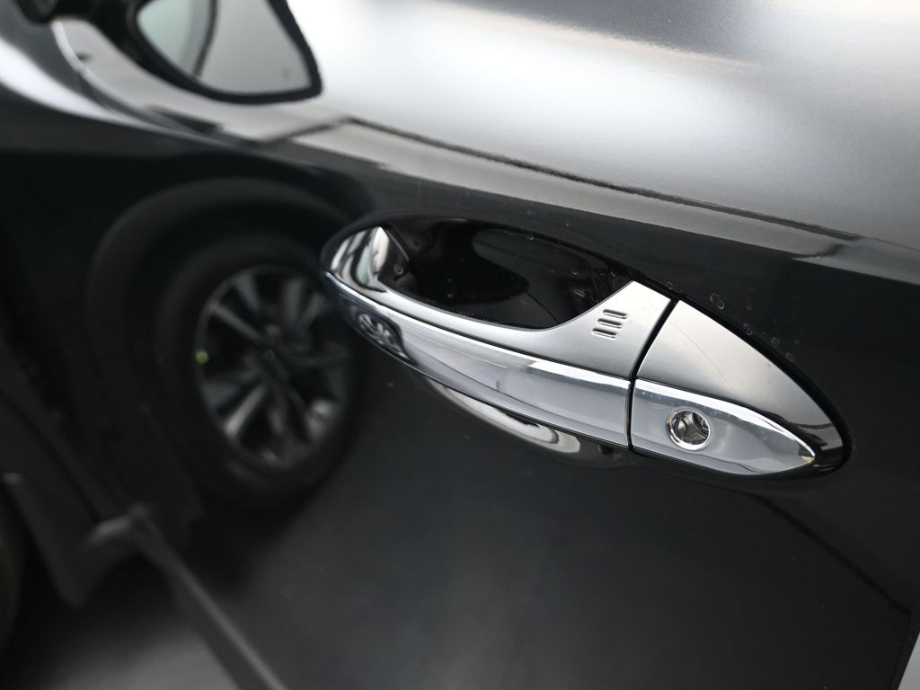 2025 Infiniti QX60 Luxe photo 11
