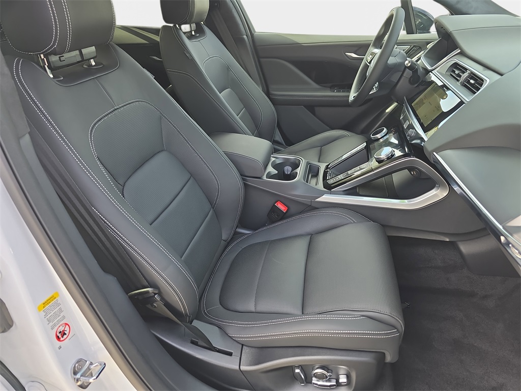 2024 Jaguar I-PACE HSE photo 10