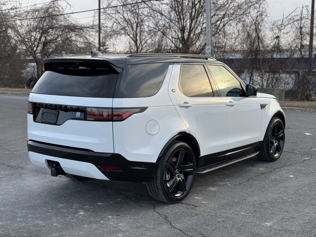 2025 Land Rover Discovery SE photo 4