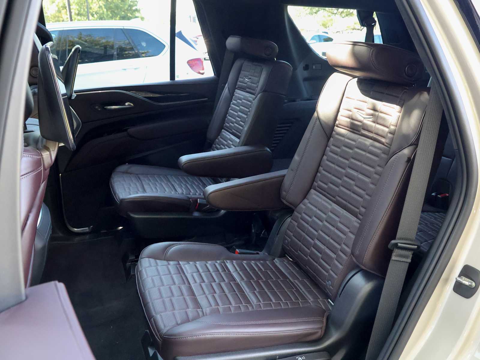 2022 Cadillac Escalade Premium Luxury Platinum photo 20