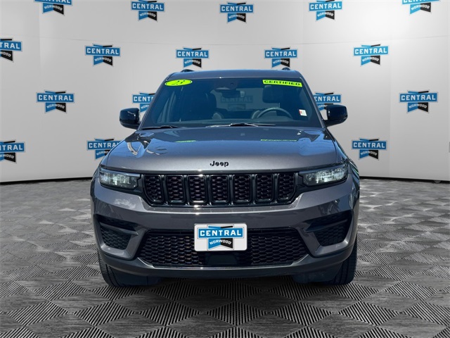 2023 Jeep Grand Cherokee Altitude photo 13