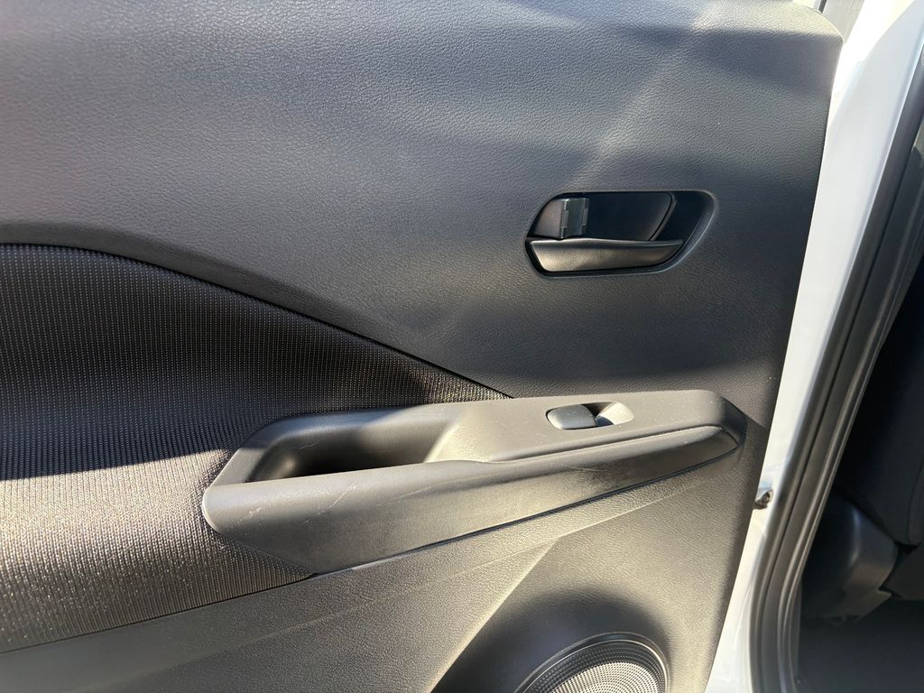 2024 Nissan Kicks S photo 26