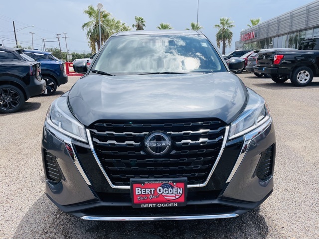 2024 Nissan Kicks S photo 2