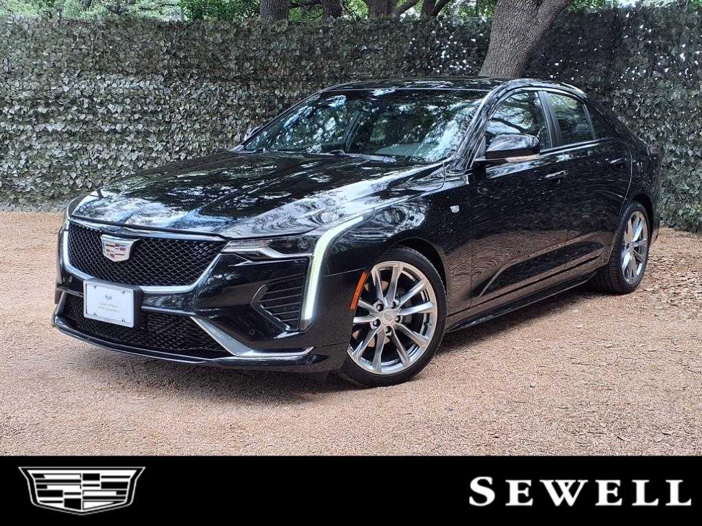 2022 Cadillac CT4