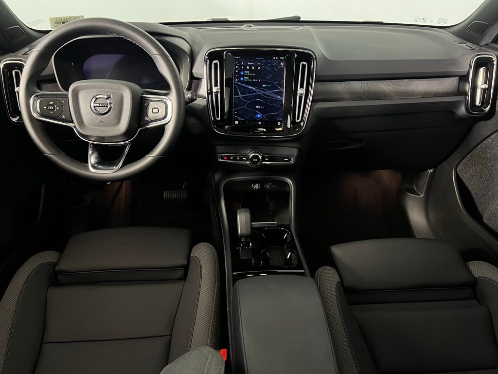 2023 Volvo XC40 Recharge Ultimate photo 10
