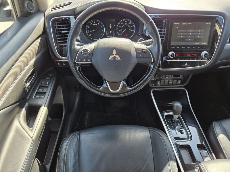 2020 Mitsubishi Outlander SEL photo 16