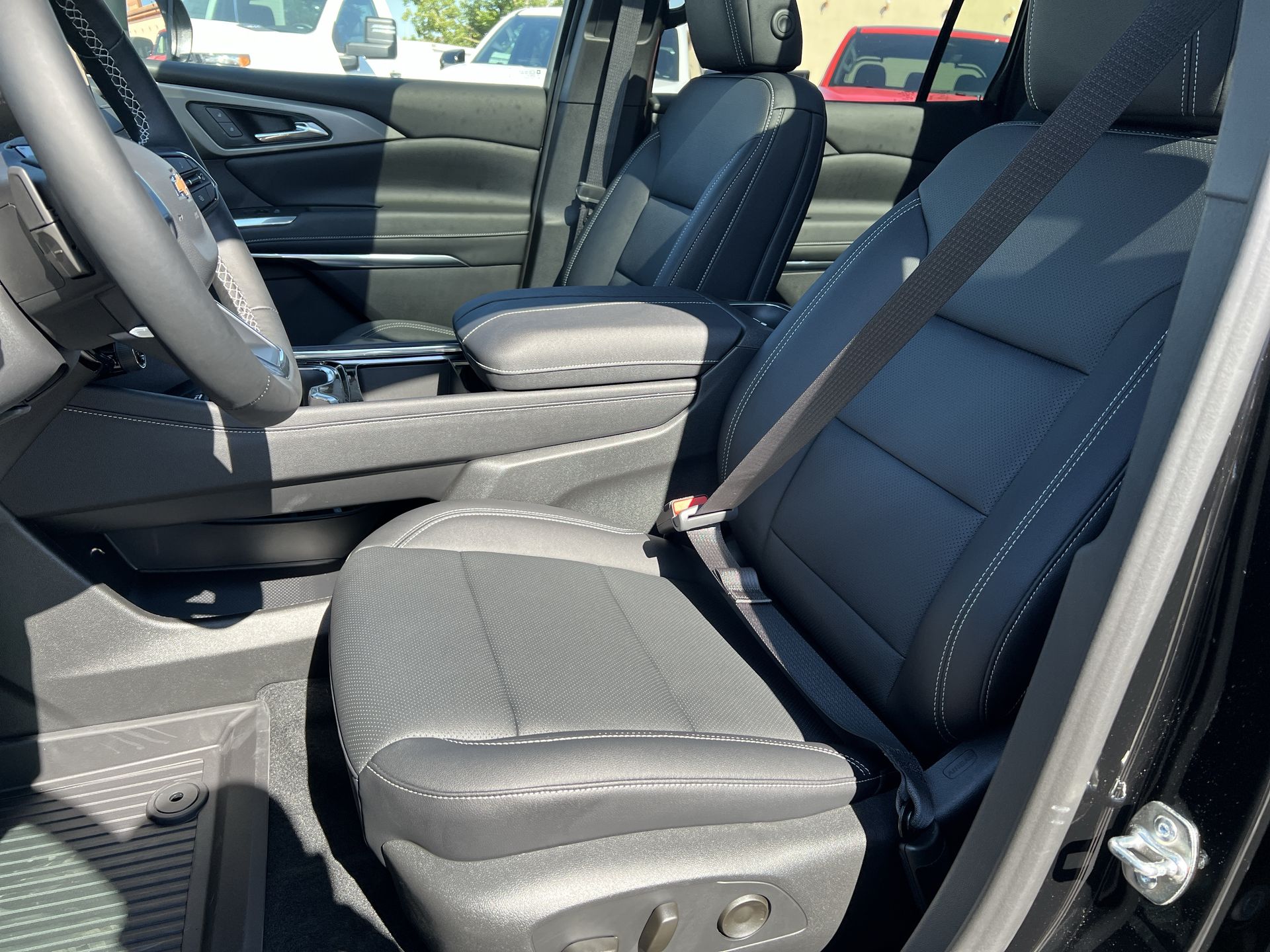 2026 Chevrolet Traverse photo 6