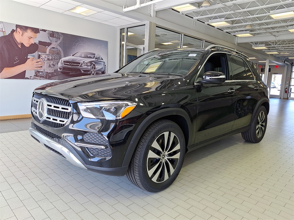 2025 Mercedes Benz GLE 350 4MATIC photo 2