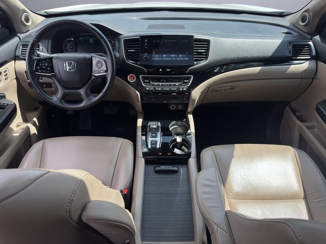 2022 Honda Pilot Touring photo 21