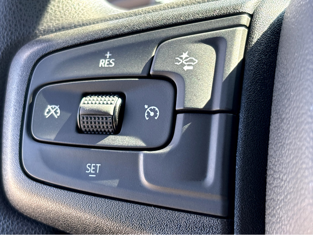2025 Chevrolet Silverado 1500 Custom photo 12