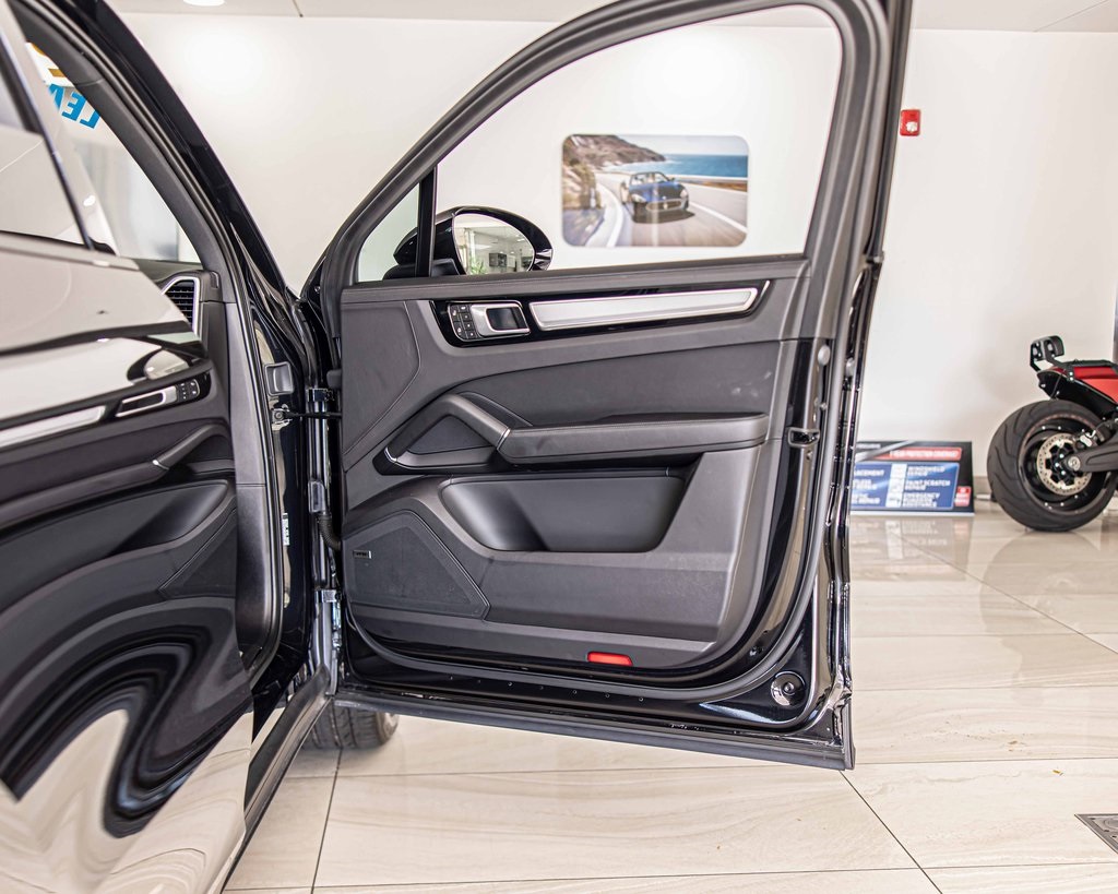 2022 PORSCHE CAYENNE - Image 42