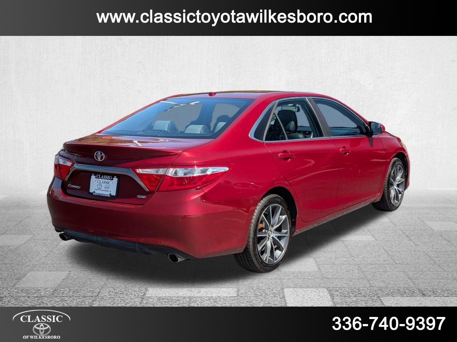 2015 Toyota Camry XSE photo 5