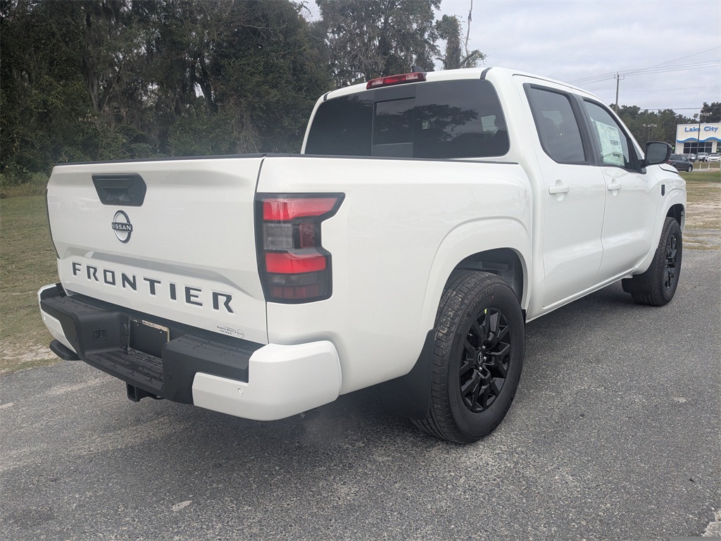 2026 Nissan Frontier SV photo 3