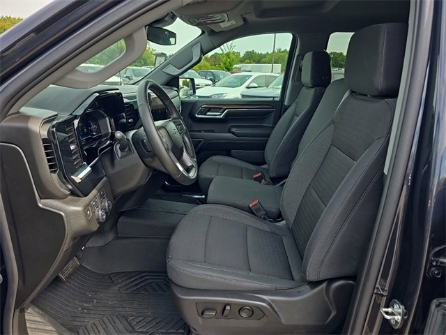 2024 Chevrolet Silverado 1500 RST photo 4