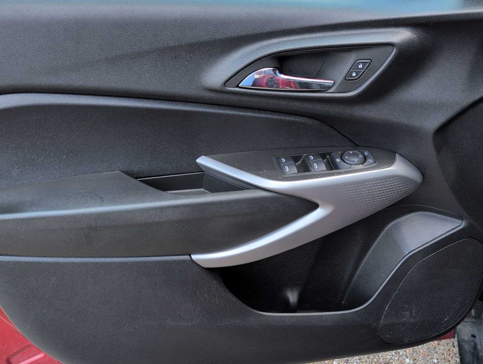 2024 Chevrolet Trax photo 21