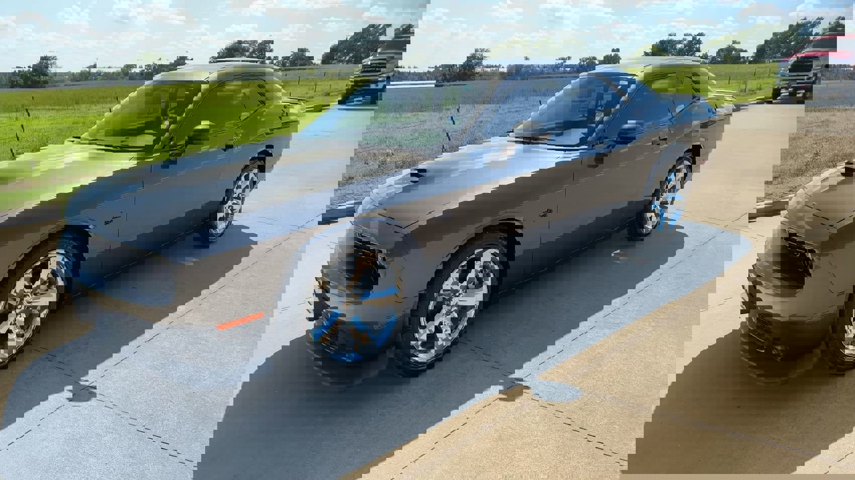 2023 Dodge Challenger R/T photo 3