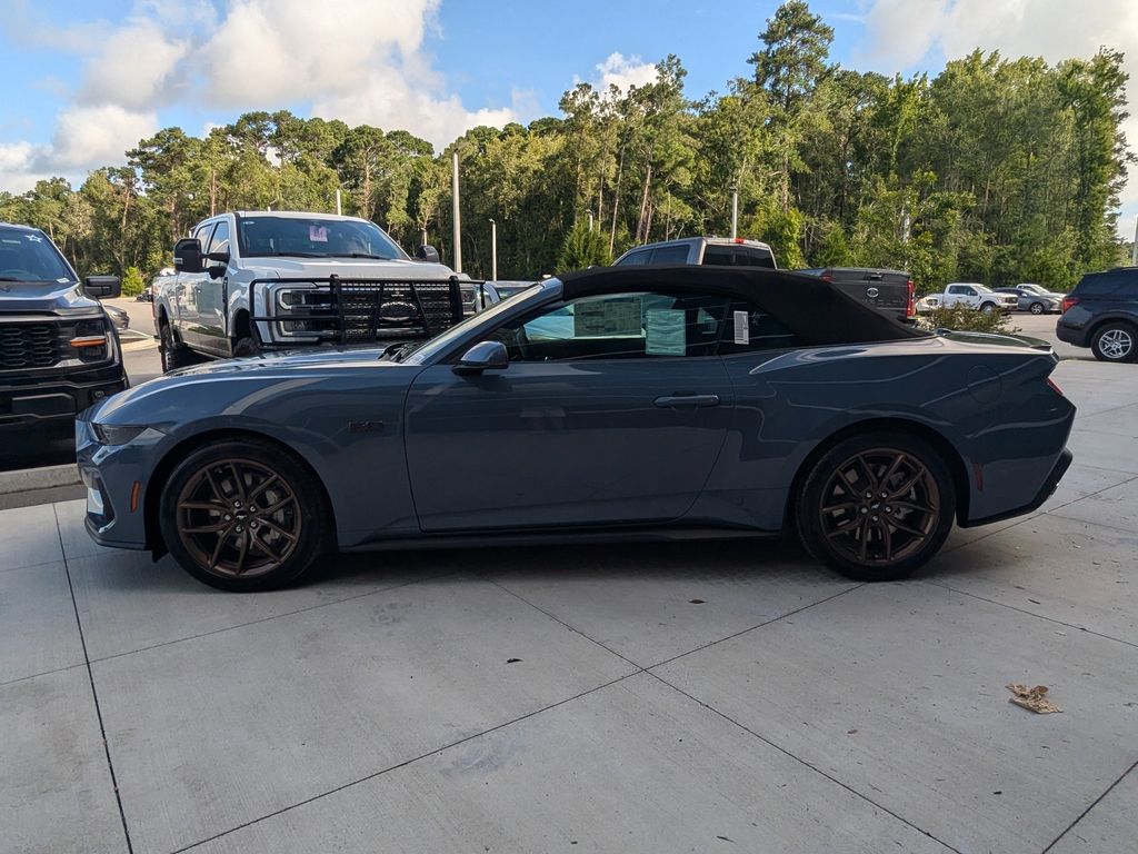 2025 Ford Mustang GT Premium Convertible photo 7