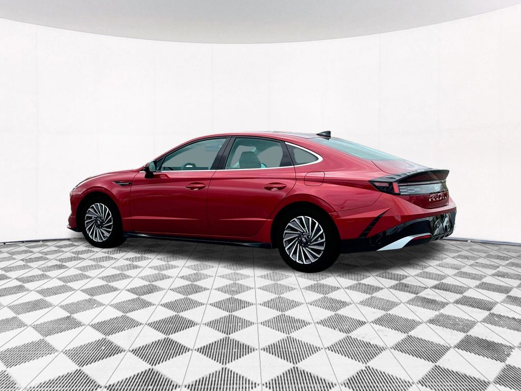 2025 Hyundai Sonata Hybrid SEL photo 3
