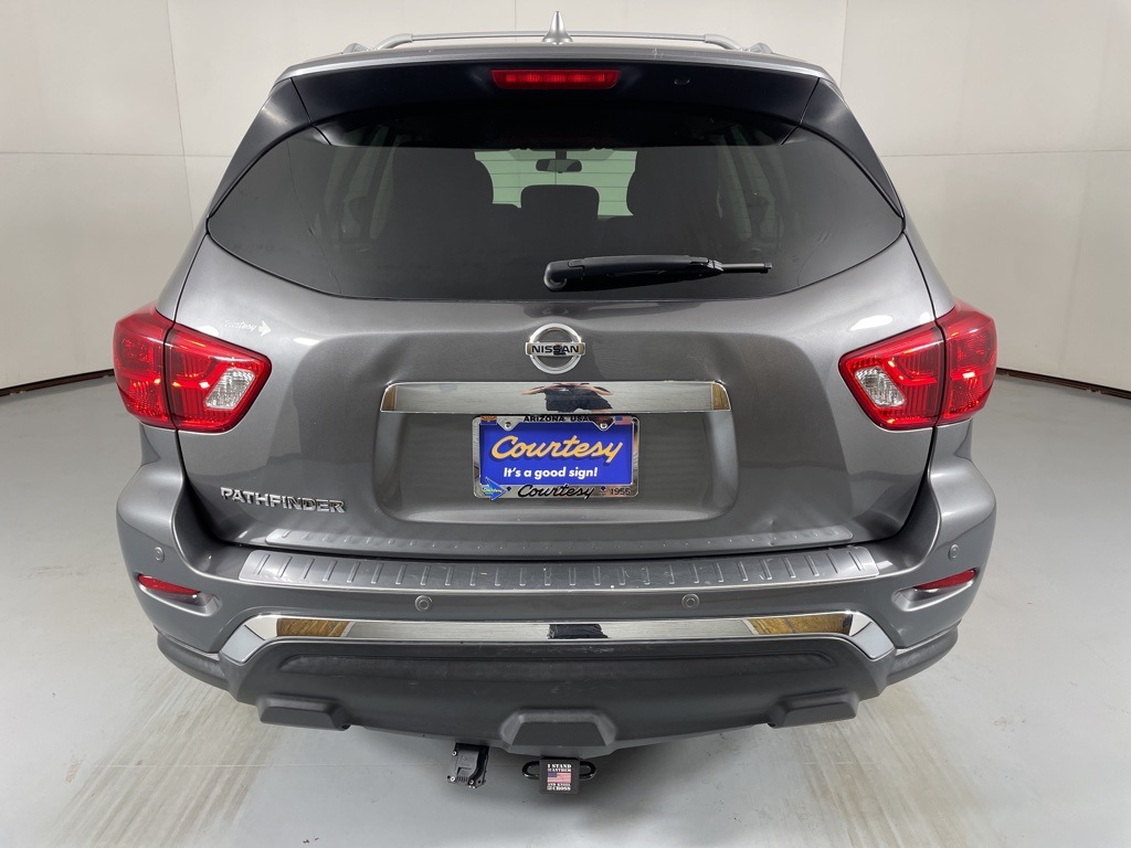 2020 Nissan Pathfinder S photo 7