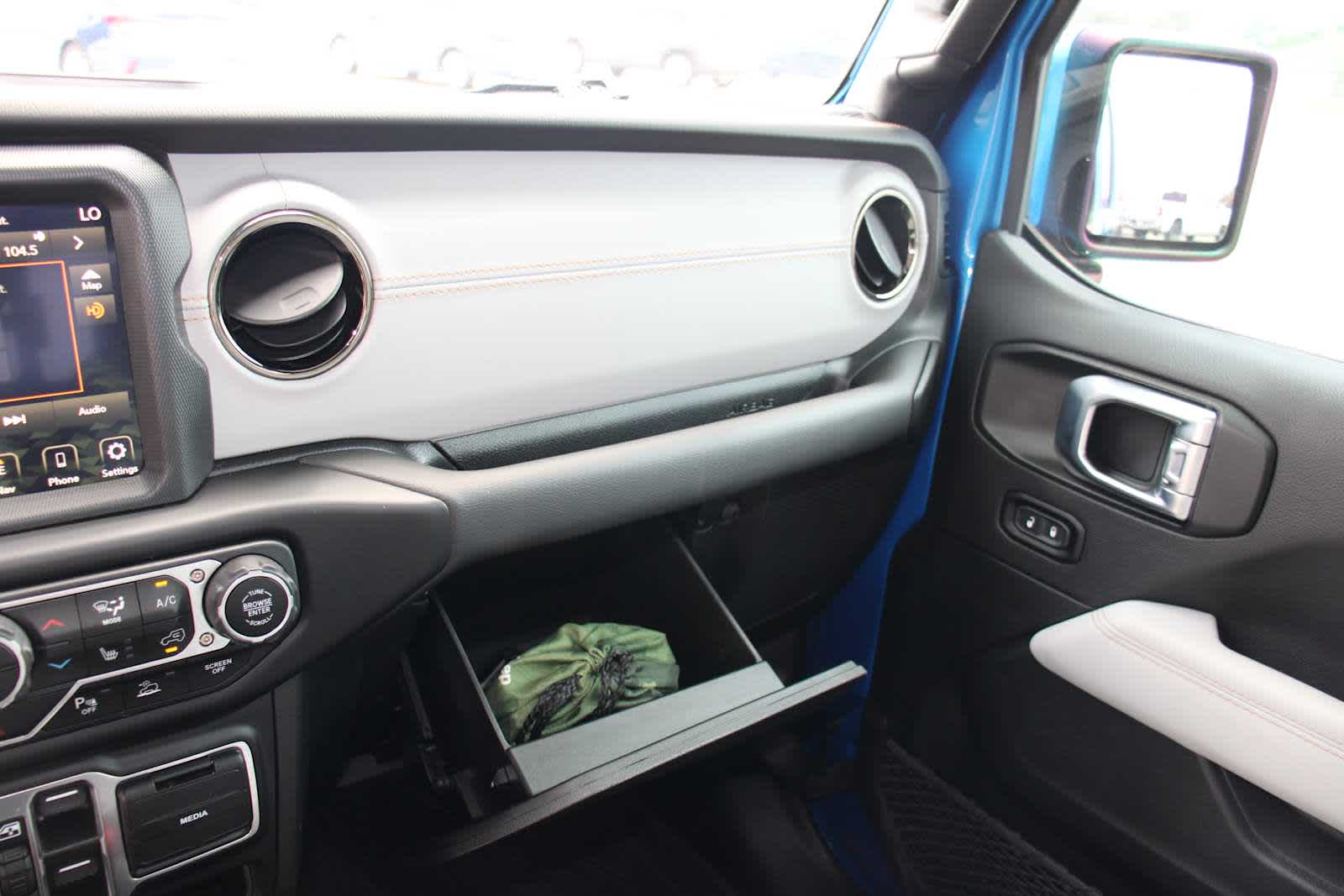2022 Jeep Gladiator High Altitude photo 32