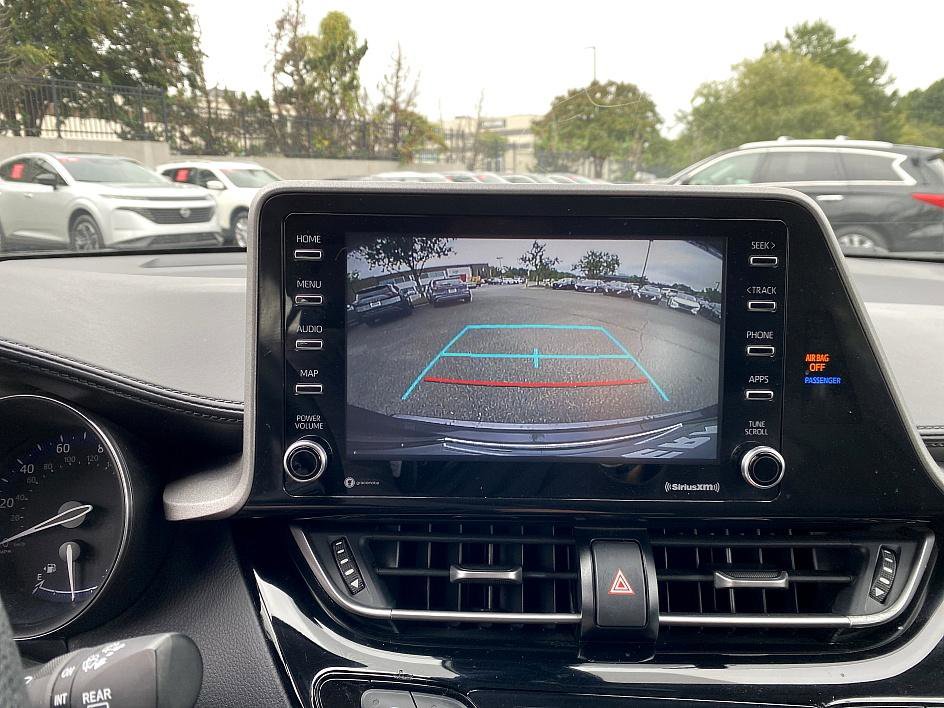 2020 Toyota C-HR LE photo 13