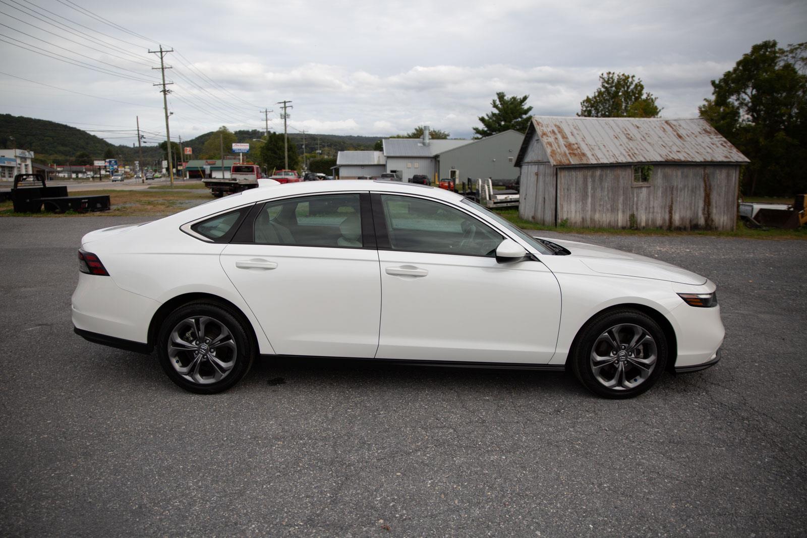 2024 Honda Accord EX photo 2