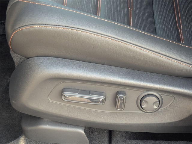 2026 Honda CR-V Hybrid Sport-L photo 11