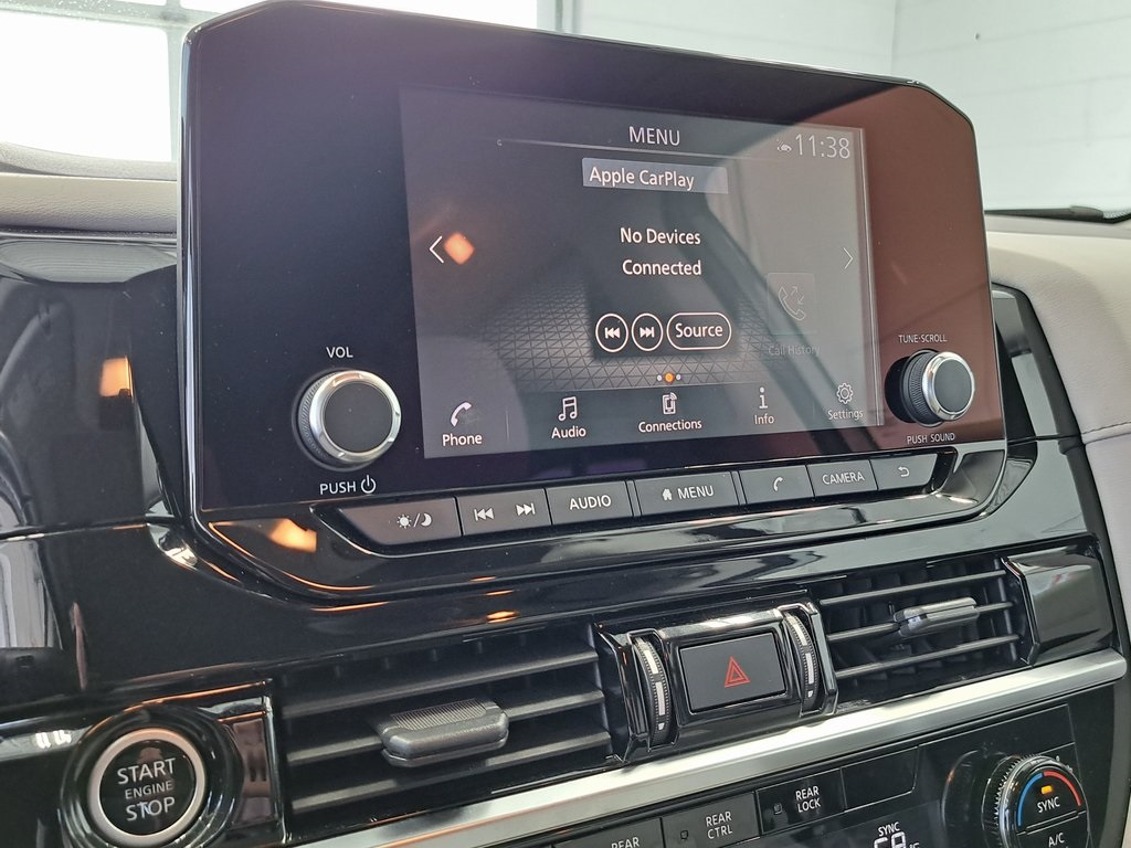 2022 Nissan Pathfinder SV photo 13