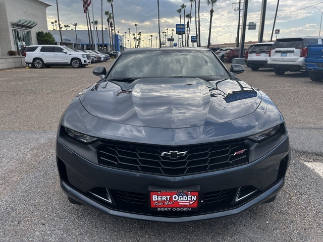 2023 Chevrolet Camaro 2LT photo 2