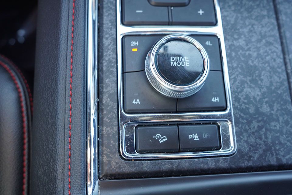 2024 Ford Expedition Limited photo 32