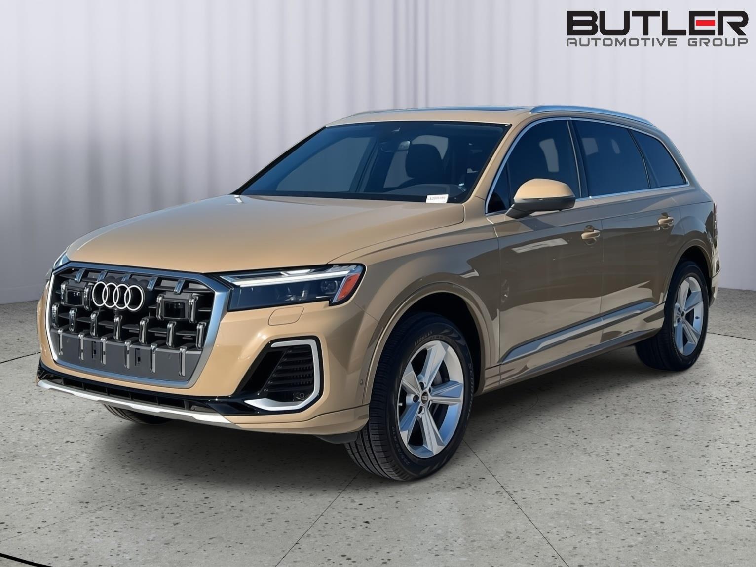 2025 Audi Q7 Premium's photo