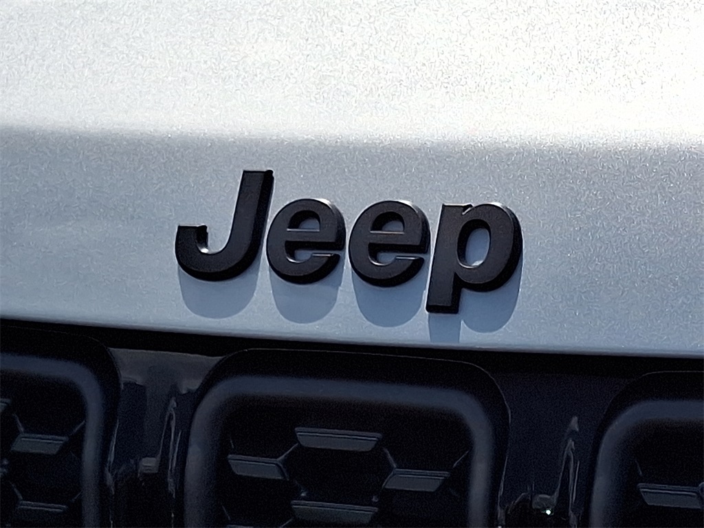 2025 Jeep Compass Limited photo 18