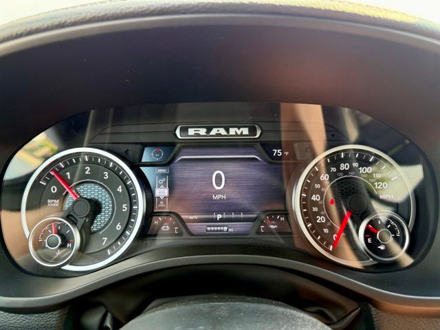 2026 Ram 1500 Laramie photo 8
