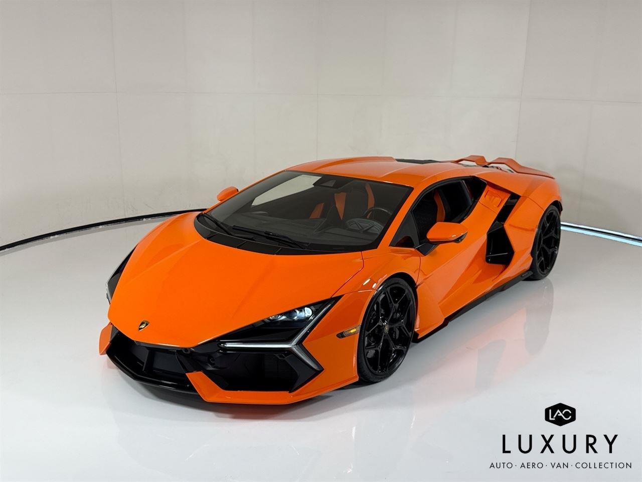 2024 Lamborghini Revuelto photo 4