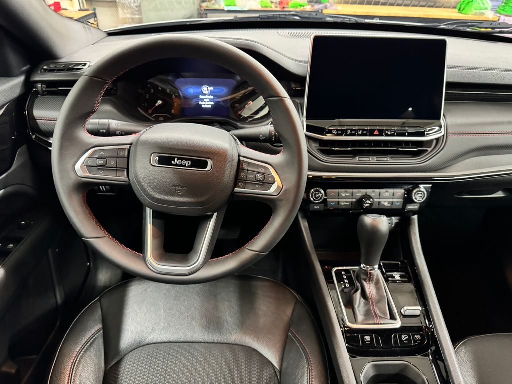 2024 Jeep Compass Trailhawk photo 14