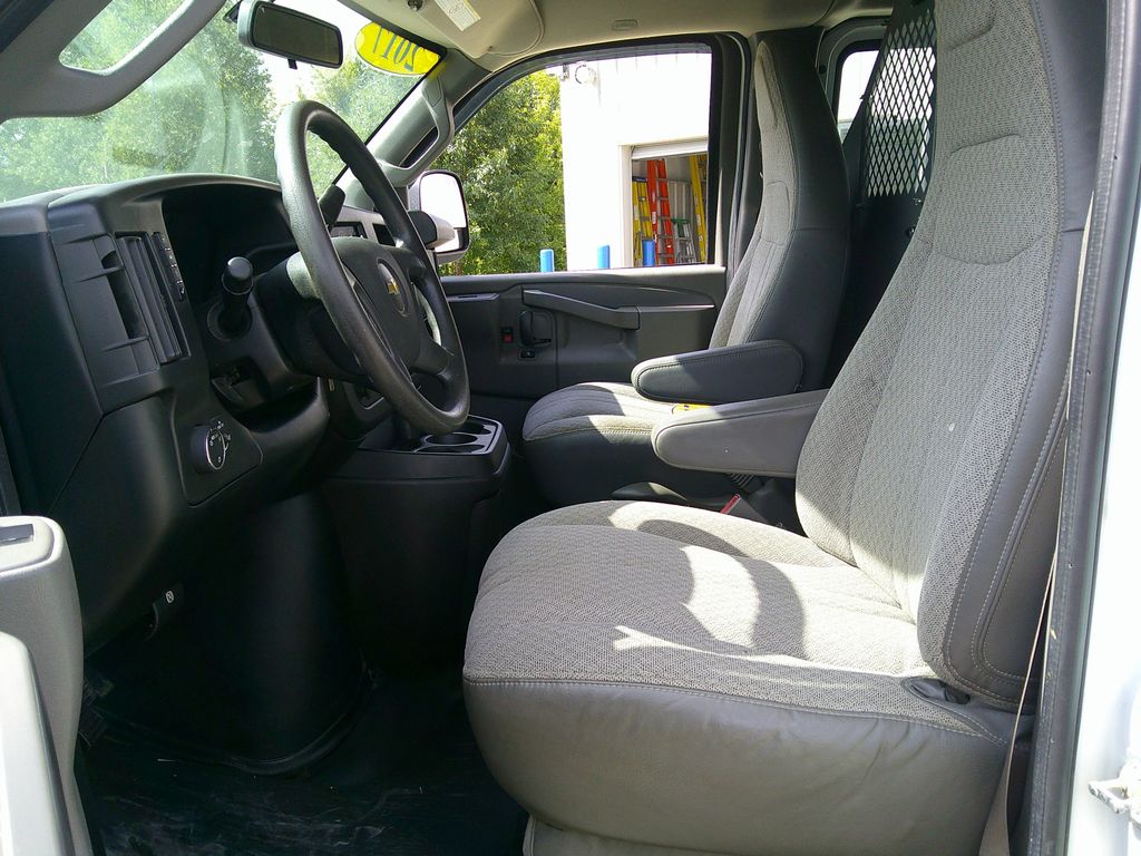 2017 Chevrolet Express 2500 Work Van photo 15