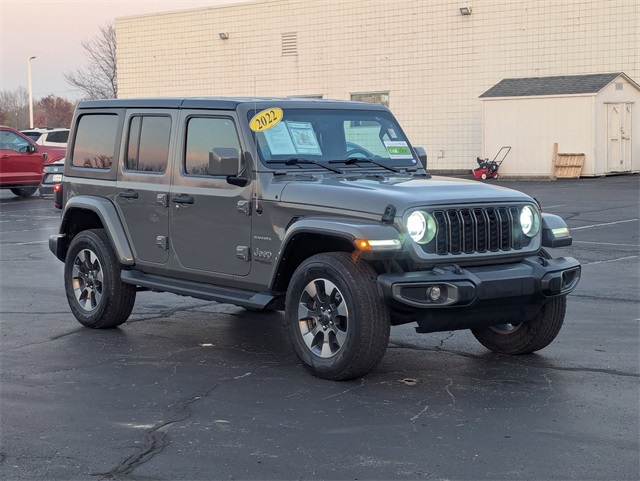2022 Jeep Wrangler Unlimited Sahara photo 3