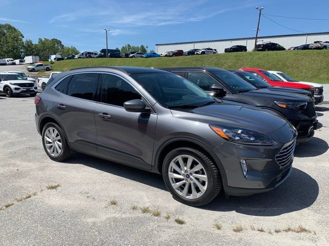 2021 Ford Escape Titanium Hybrid photo 2